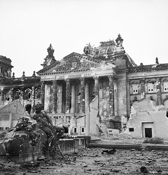 573px-Reichstag_after_the_allied_bombing_of_Berlin.jpg