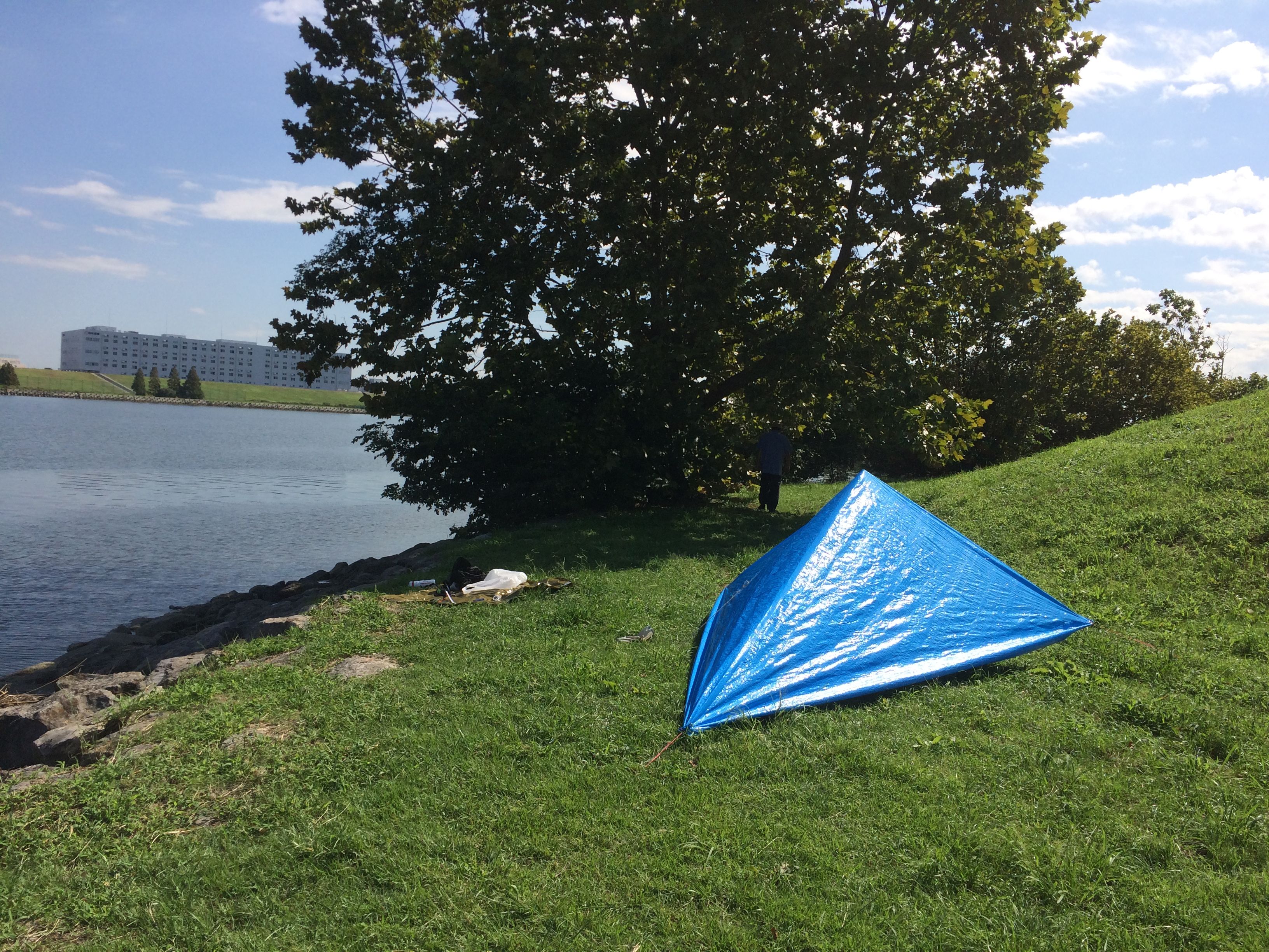 ブルーシートでテントをつくろう Make A Tent With Blue Sheets Steemit