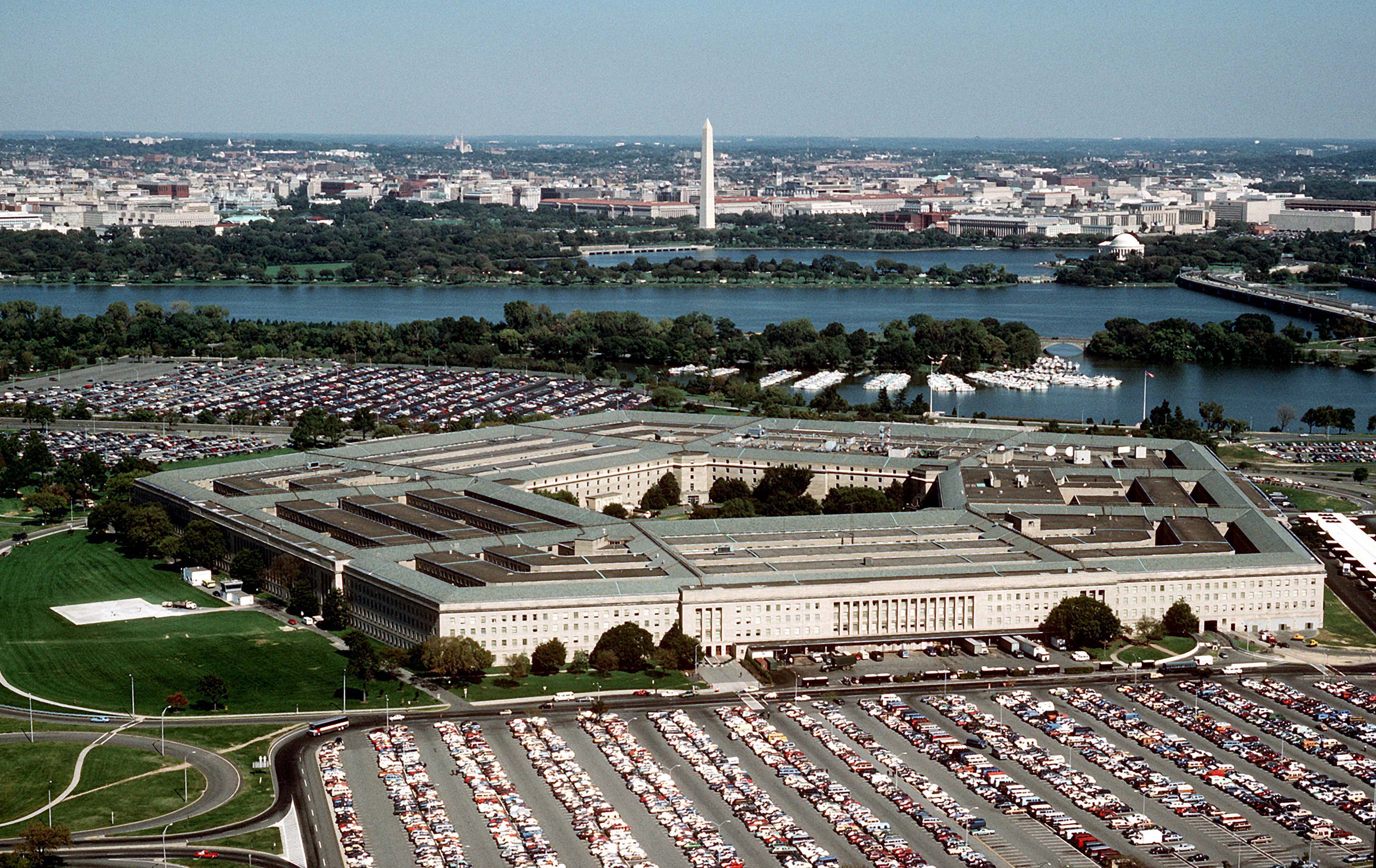 The_Pentagon_US_Department_of_Defense_building.jpg