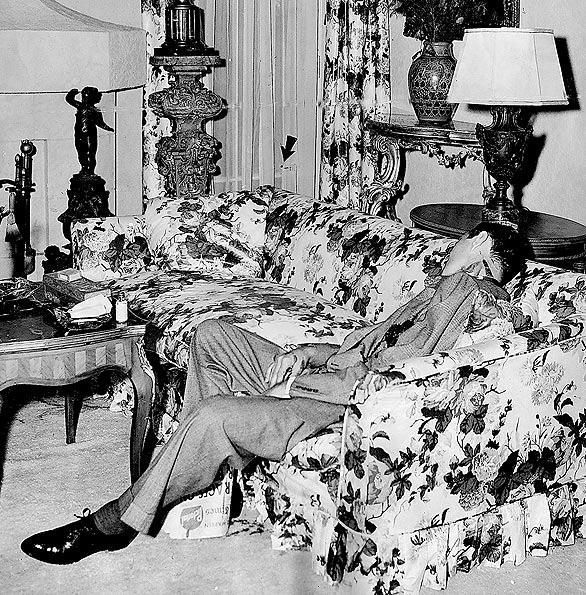 bugsy siegel death.jpg