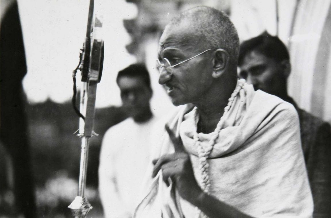 mahatma-gandhi-speech-nonviolence-1152x759.jpg