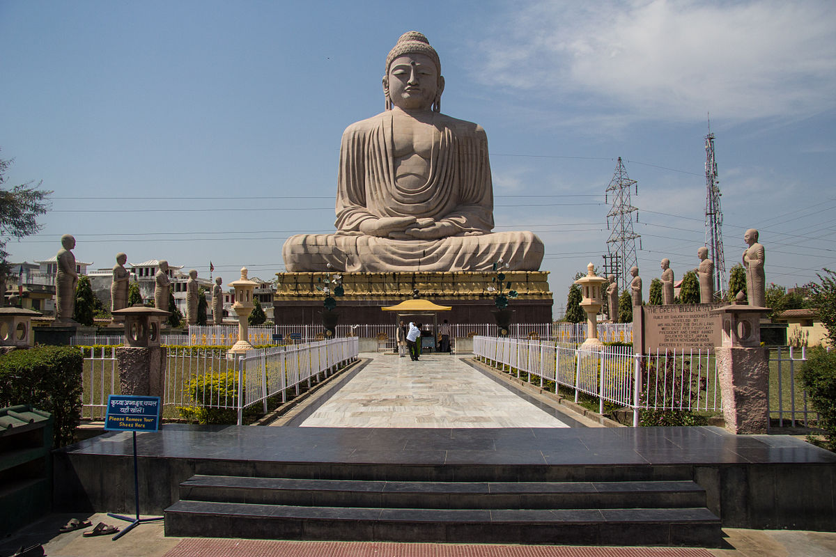 Great_Buddha_Statue,_Bodh_Gaya.jpg