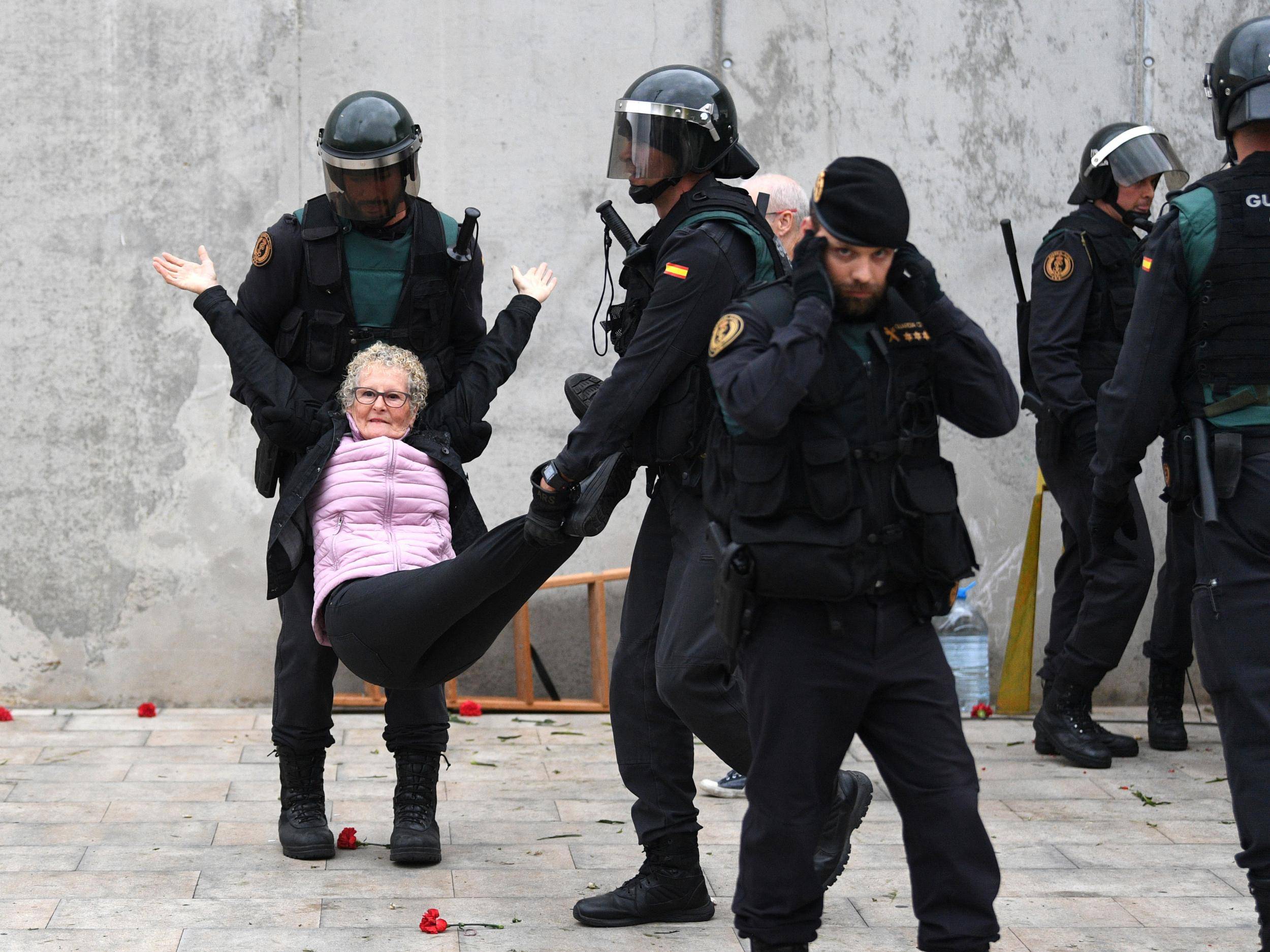 catalonia-police.jpg