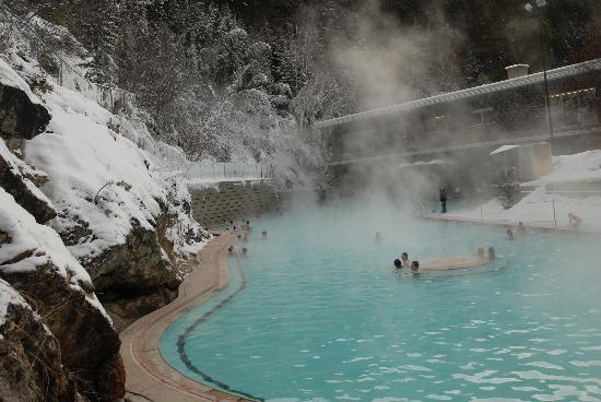 radium-hot-springs-pools.jpg