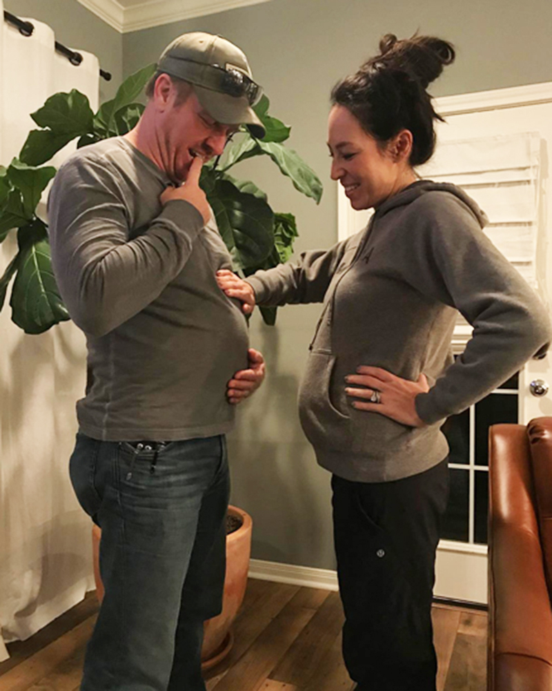 0102-chip-gaines-pregancy-instagram-1.jpg