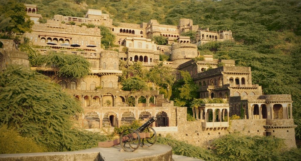 bhangarh.jpg