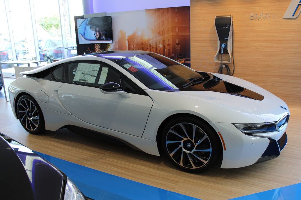 new-2017-bmw-i8-2drcpe-11085-16516867-4-1024.jpg