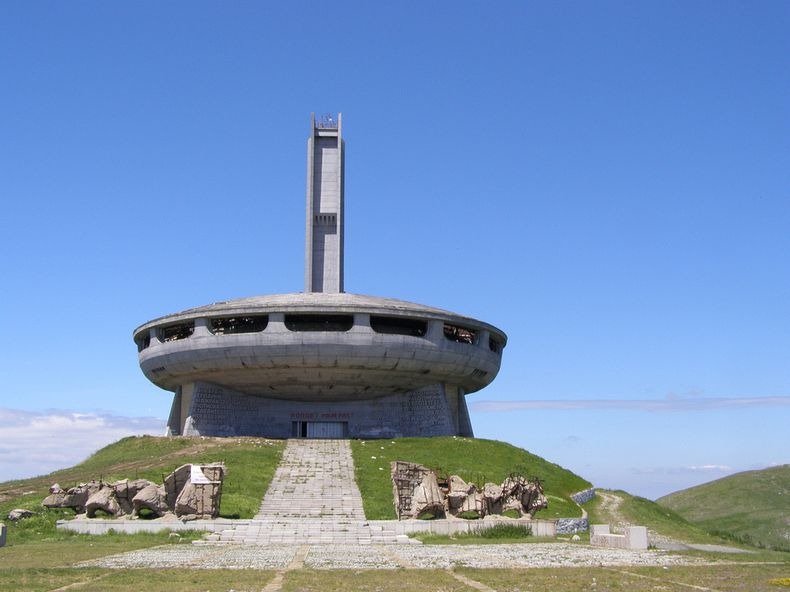 Buzludzha-11[5].jpg