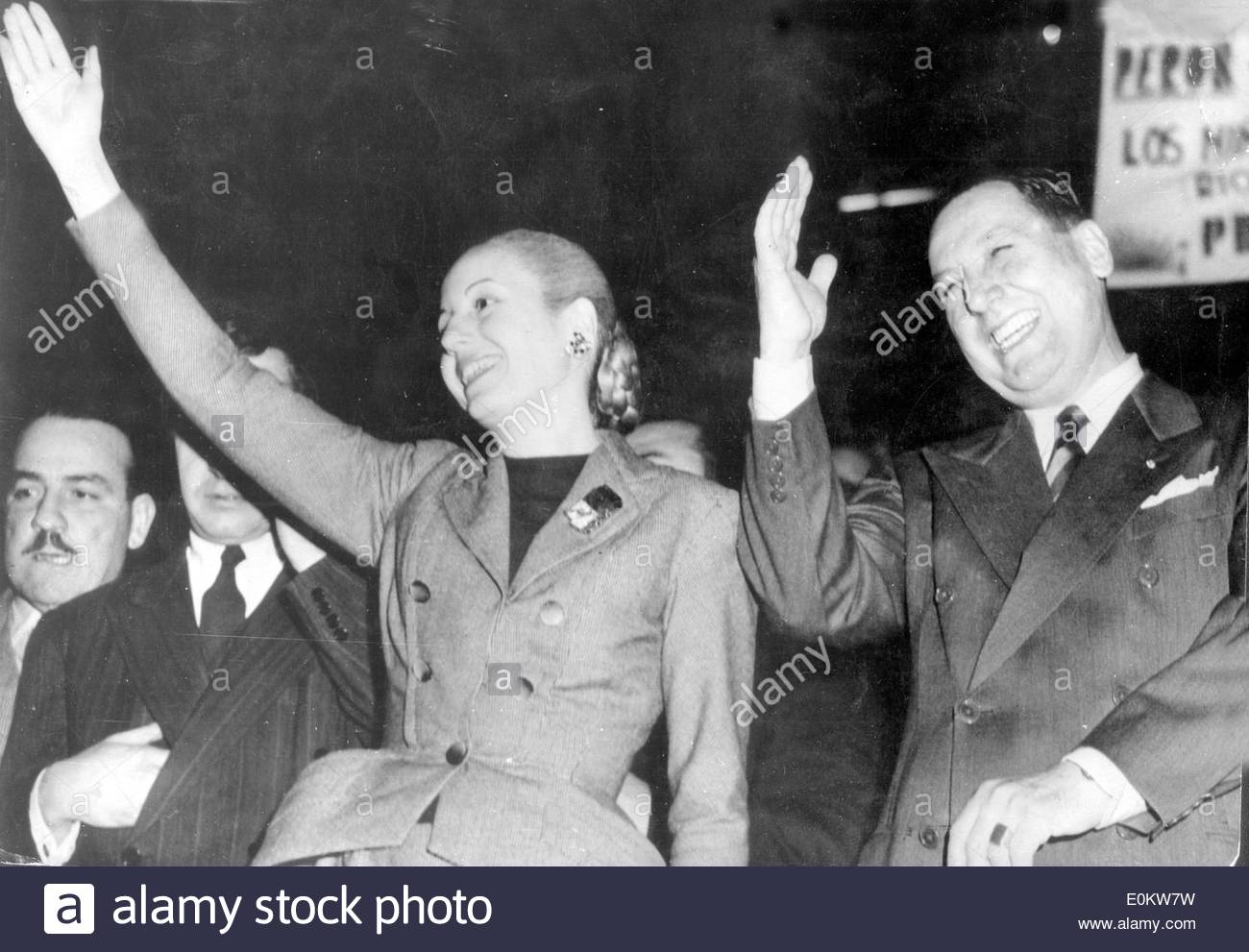 president-juan-peron-and-his-wife-evita-waving-to-the-crowd-E0KW7W.jpg