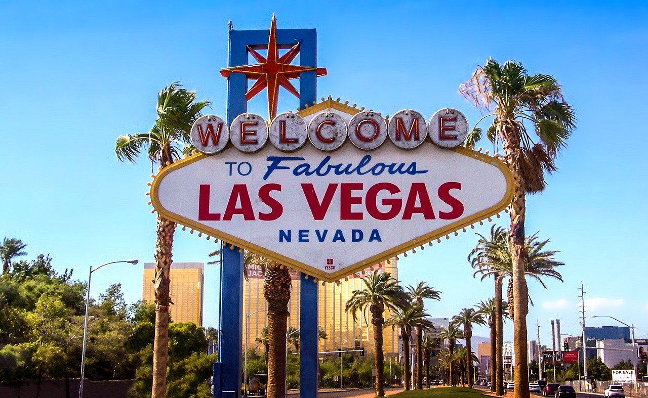 Las Vegas sign.jpg