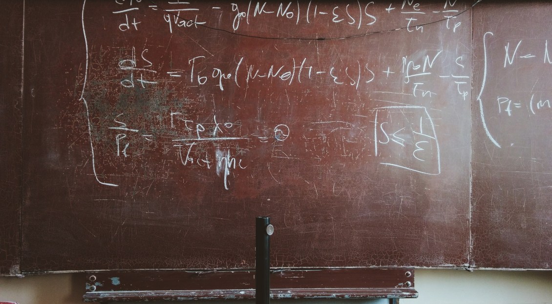 classroom-1209820_1920 (2).jpg