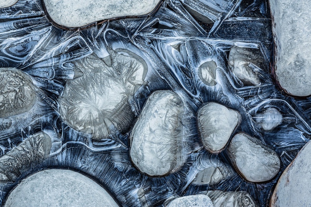 The Freezing Athabaska River in Jasper National Park, Canada.jpg