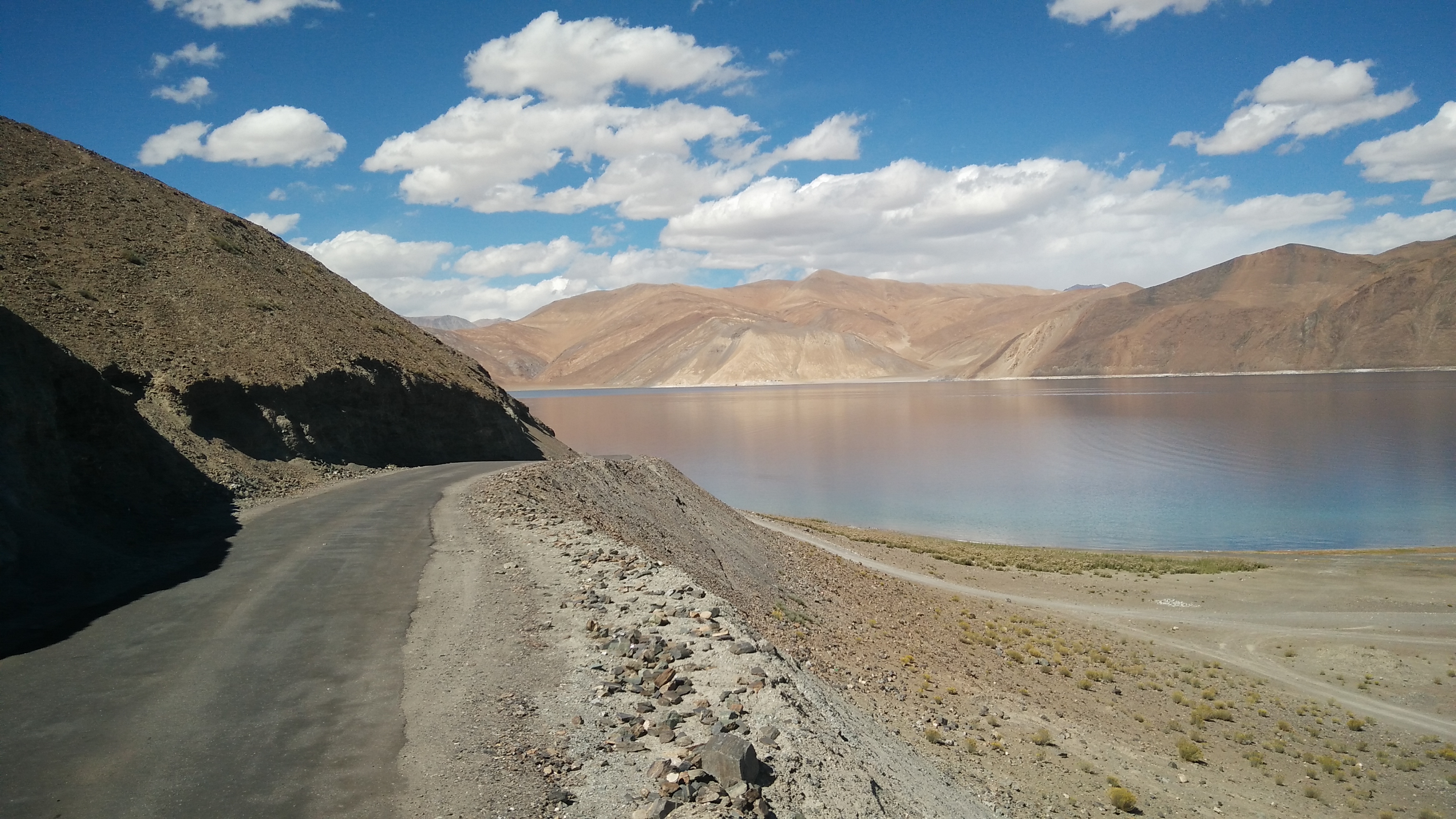 pangong.jpg