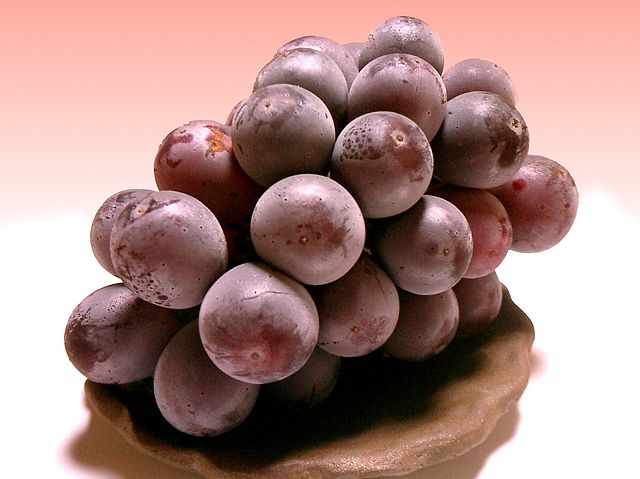 Kyoho-grape.jpg