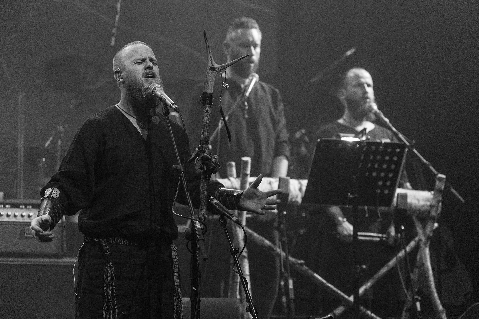 Wardruna_@_Roadburn_2015_03.jpg