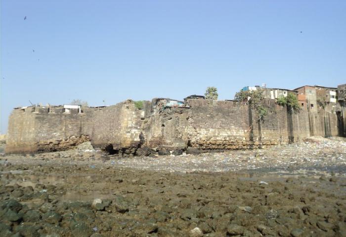 Mahim Fort.jpg