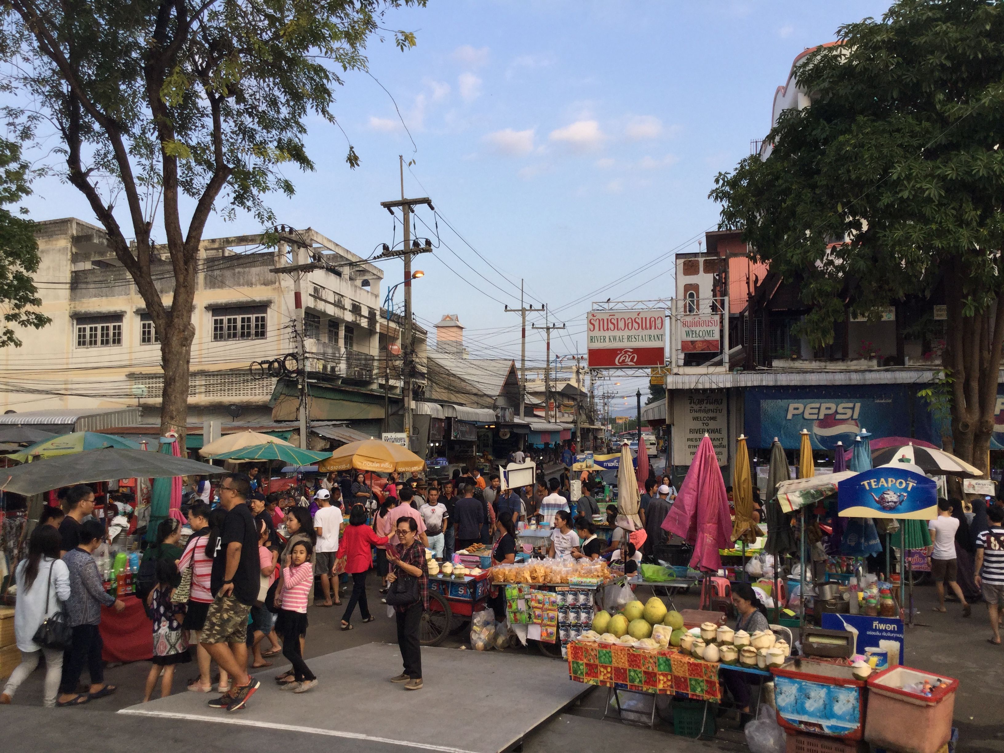 TRAVELMAN in THAILAND (again): The Bridge Over The River Kwai ...is not ...