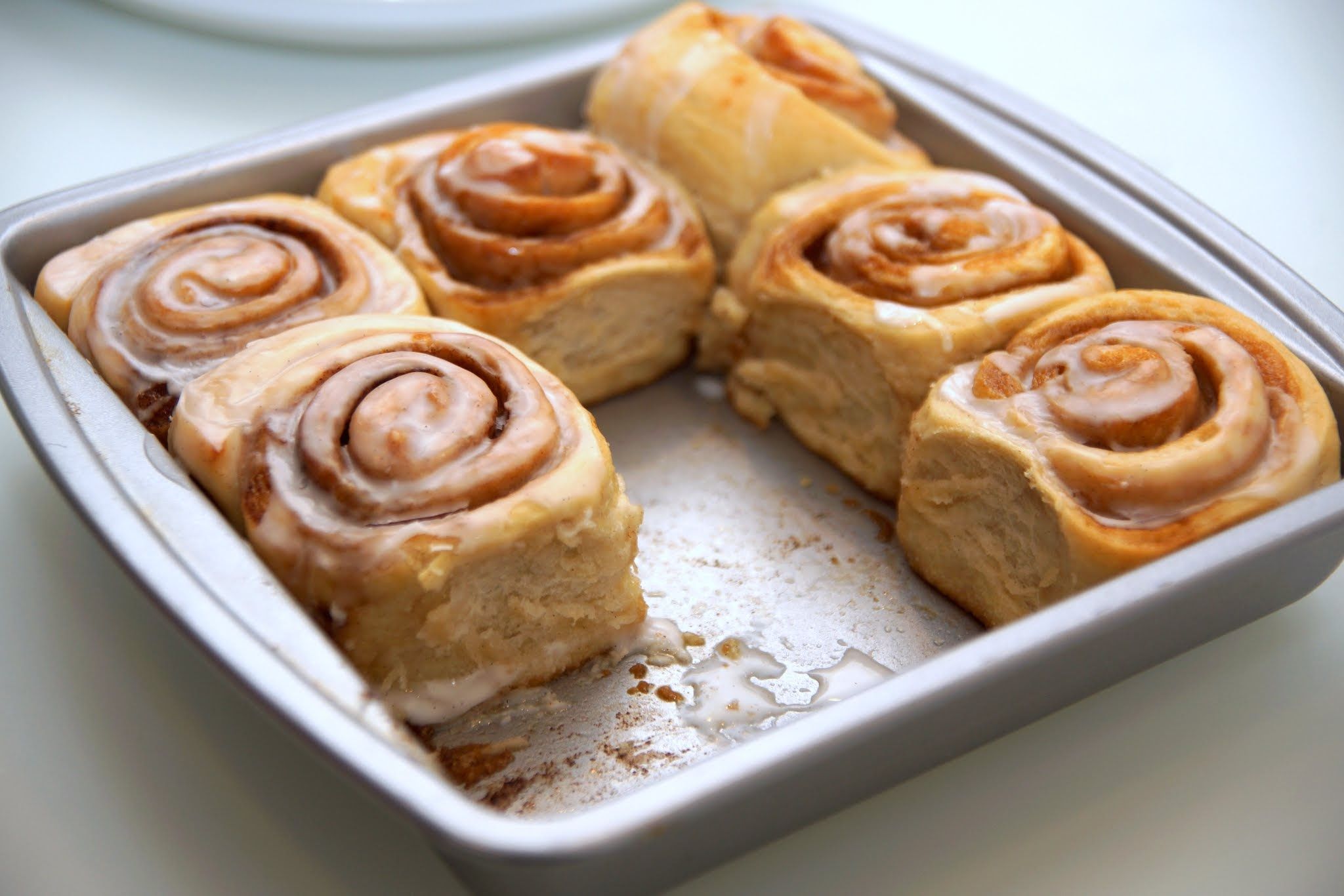 vegan cinnamon rolls - Copy.jpg