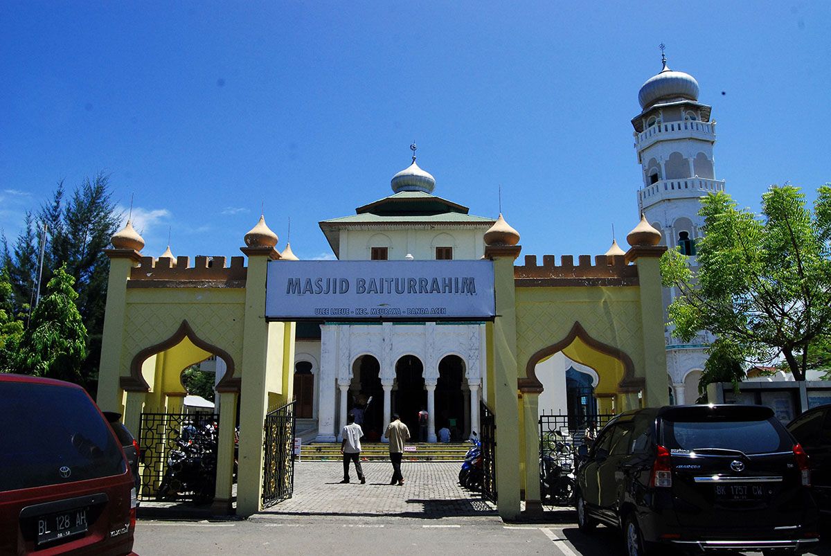 Masjid Ulee Lheu.jpg