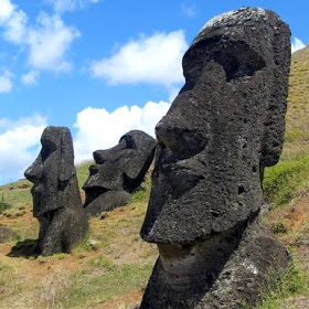 easterisland.JPG