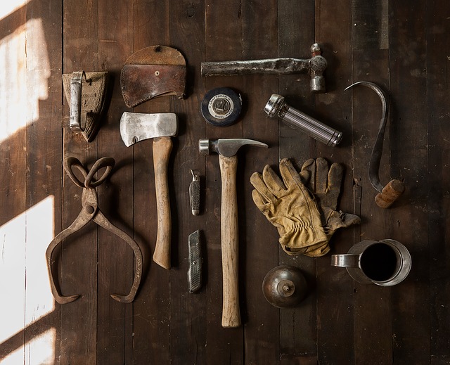 tools-498202_640.jpg