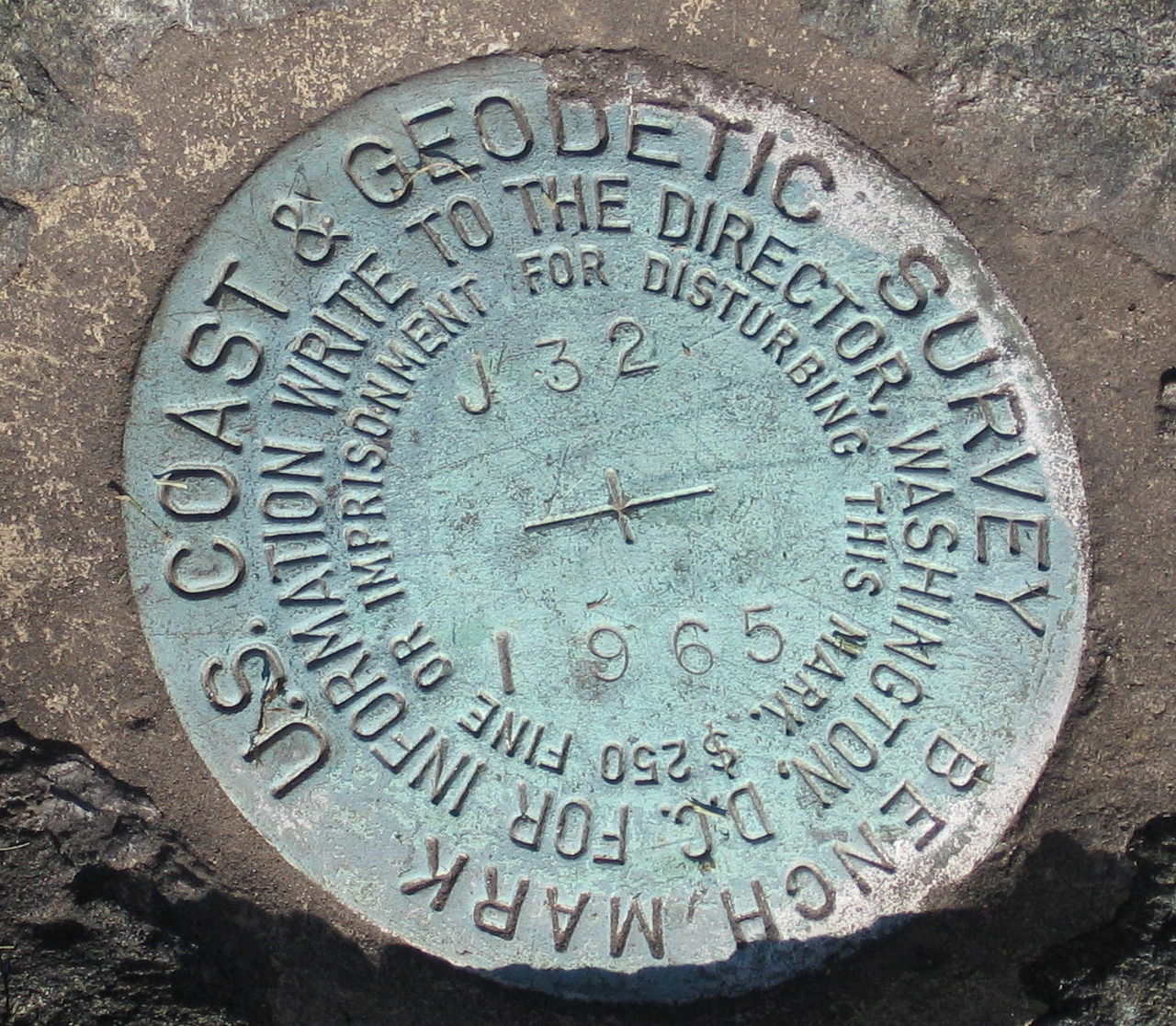 DarienCTUSCoastAndGeodeticSurvey1965Marker11042007.jpg