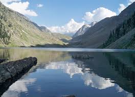 kundol lake in swat.jpg