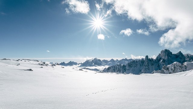 dolomites-4530242_1280 (1).jpg