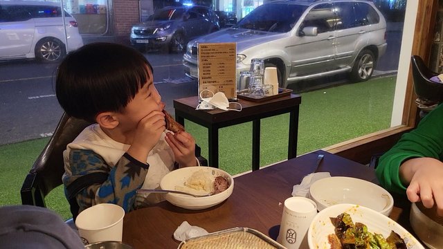 VideoCapture_20220419-205418.jpg