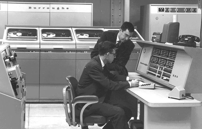 Фрэнк розенблатт. Фрэнк Розенблатт первый нейрокомпьютер. 1957 Фрэнк Розенблатт.