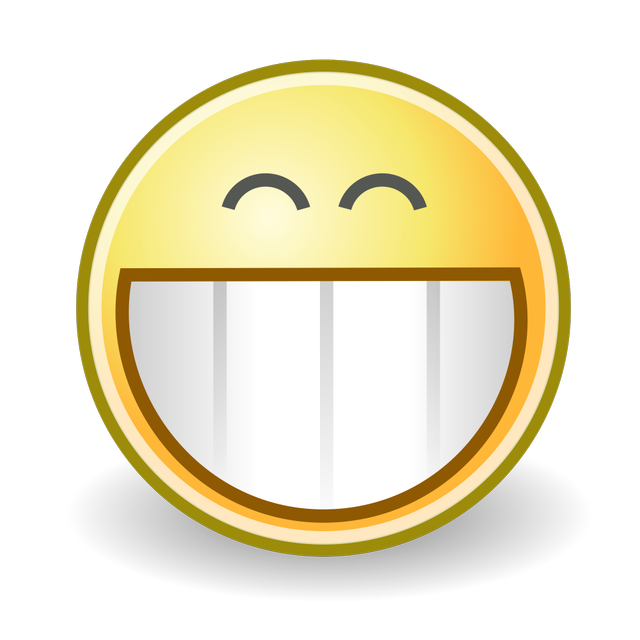 2000px-Face-grin.svg.png