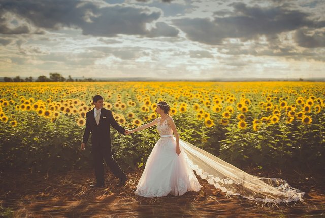 wedding-1867318_1280.jpg