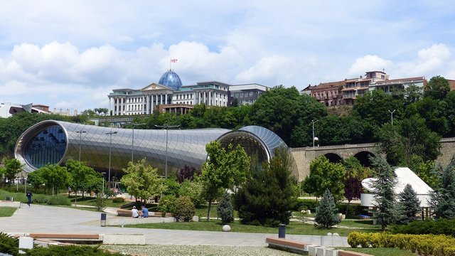 tbilisi-3410419_1280.jpg