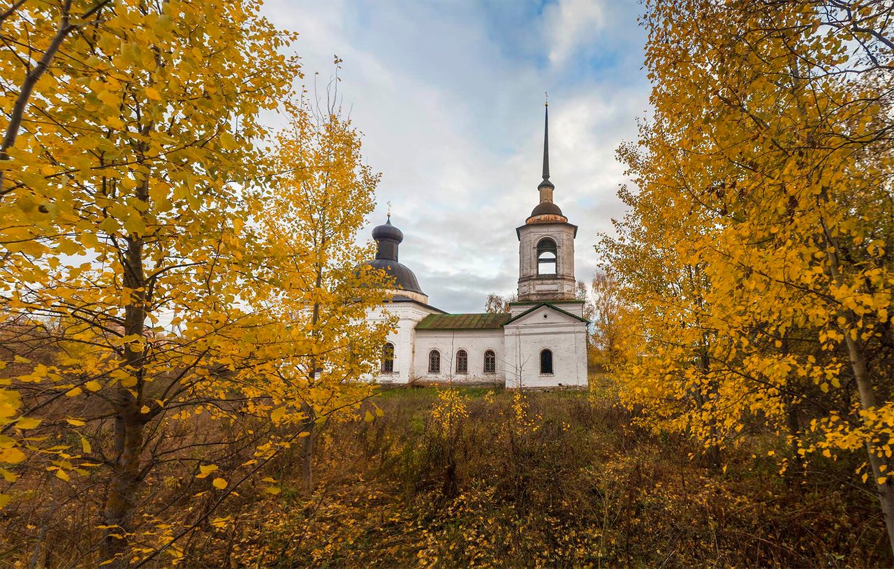 Великая осень. Городище Великий Устюг. Великий Устюг Городище Церковь. Осень в Великом Устюге. Городище осень Великого Устюга.