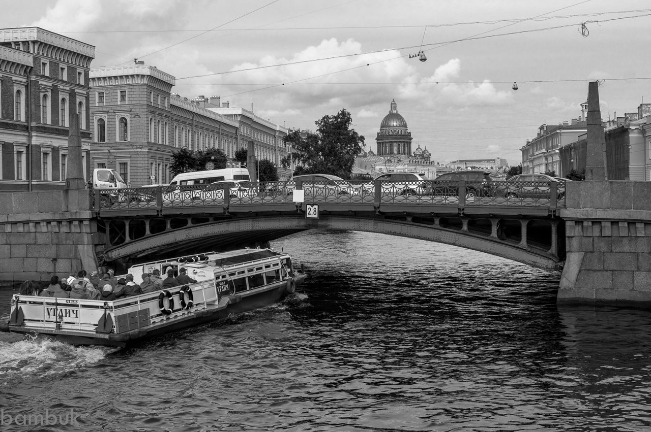 Поцелуев мост в санкт петербурге