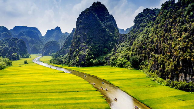 Hoa-Lu-–-Tam-Coc-Full-Day-private1.jpg