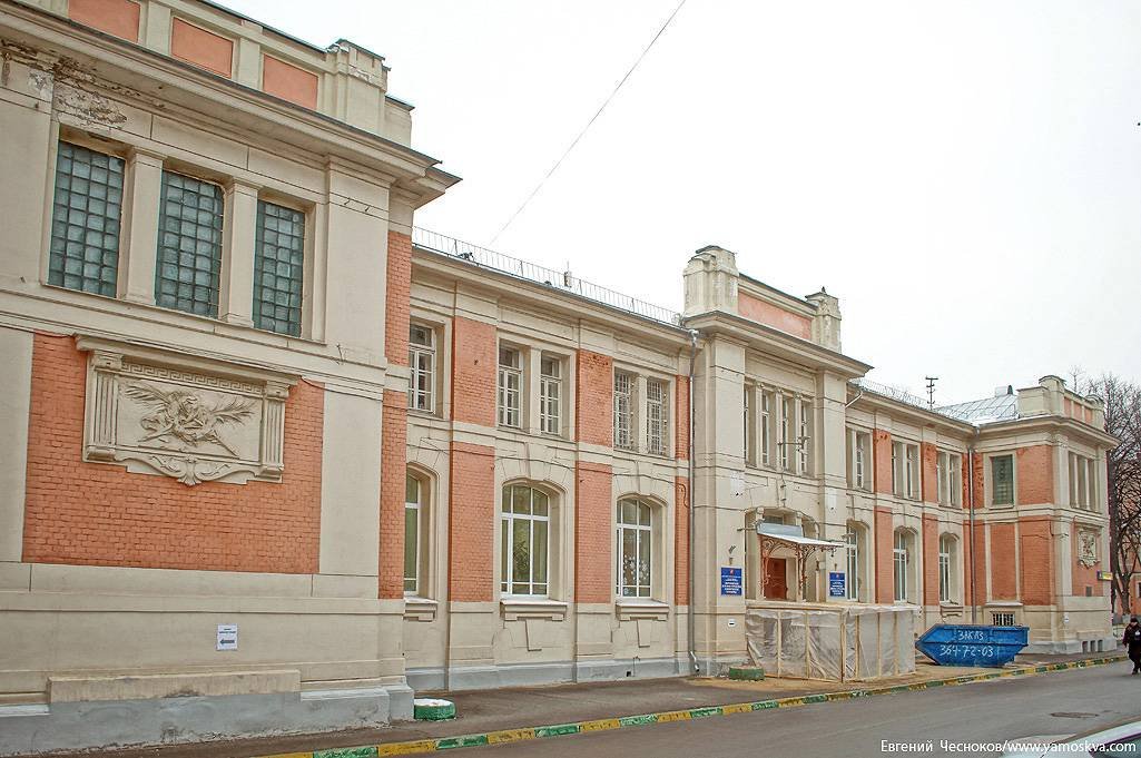 Морозовская больница москва. Морозовская детская больница. Морозовская детская клиническая больница в Москве. Детская поликлиника в Москве Морозовская больница. Больница Морозова в Москве.