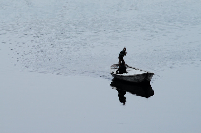 boat-1982943.jpg