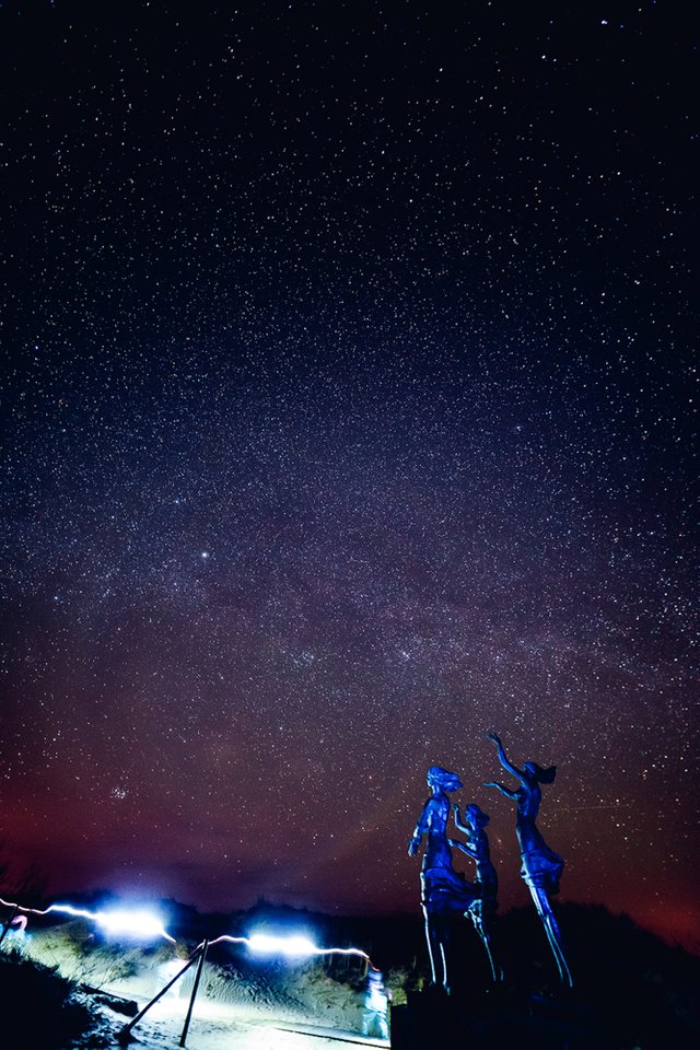 Following-the-Milky-Way.jpg