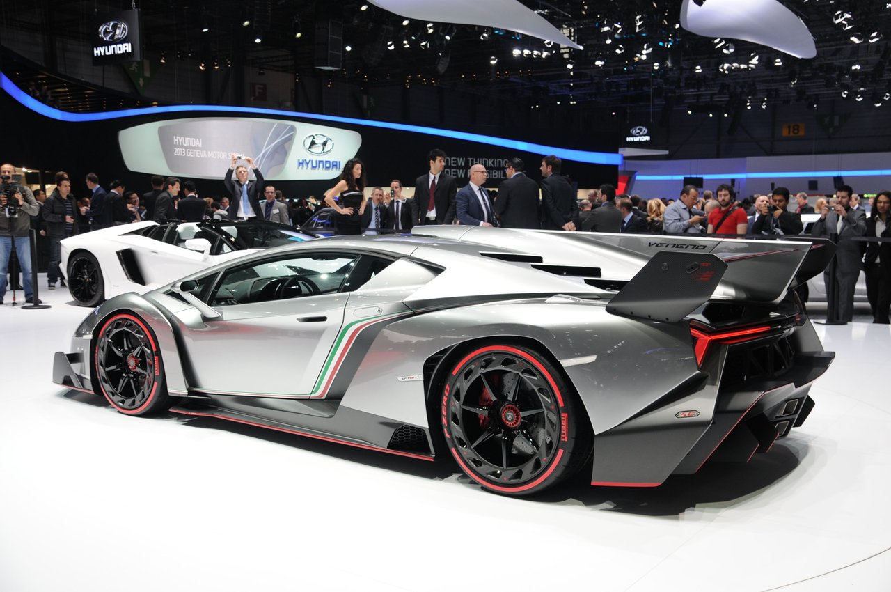 Expensive sports. Ламборгини Венено. Ламборджини Венено 2020. Lamborghini Veneno LP 750-4. Koenigsegg CCXR Trevita 2020.