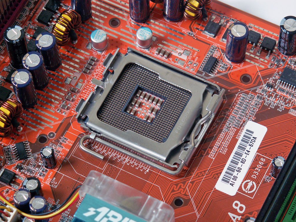 Игры работающие на процессоре. 775 Сокет. Компьютерный процессор. Компуктерный процессор. Компьютер проце.