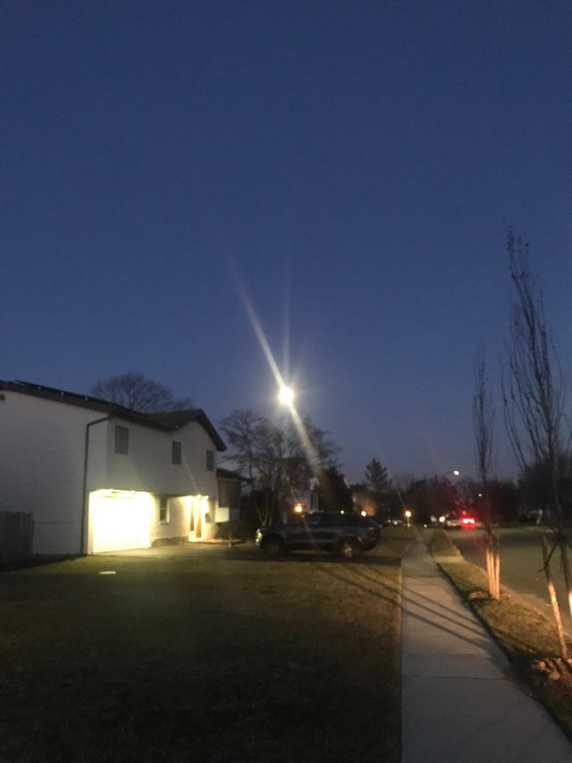 moon.jpg