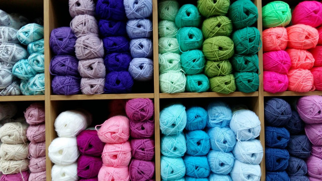 colouful wool.jpg