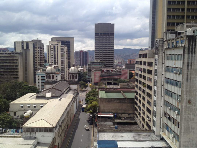 cielo caracas.jpg