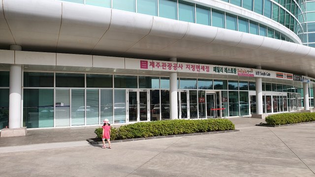 1620606489972-2.jpg