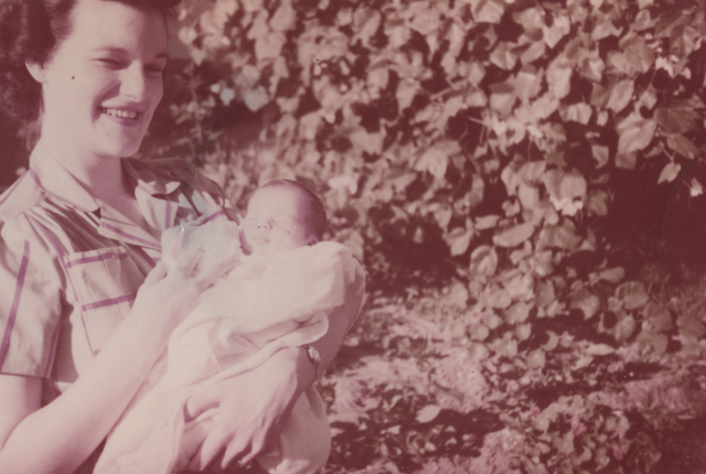 1951 Dwana & Marilyn.png