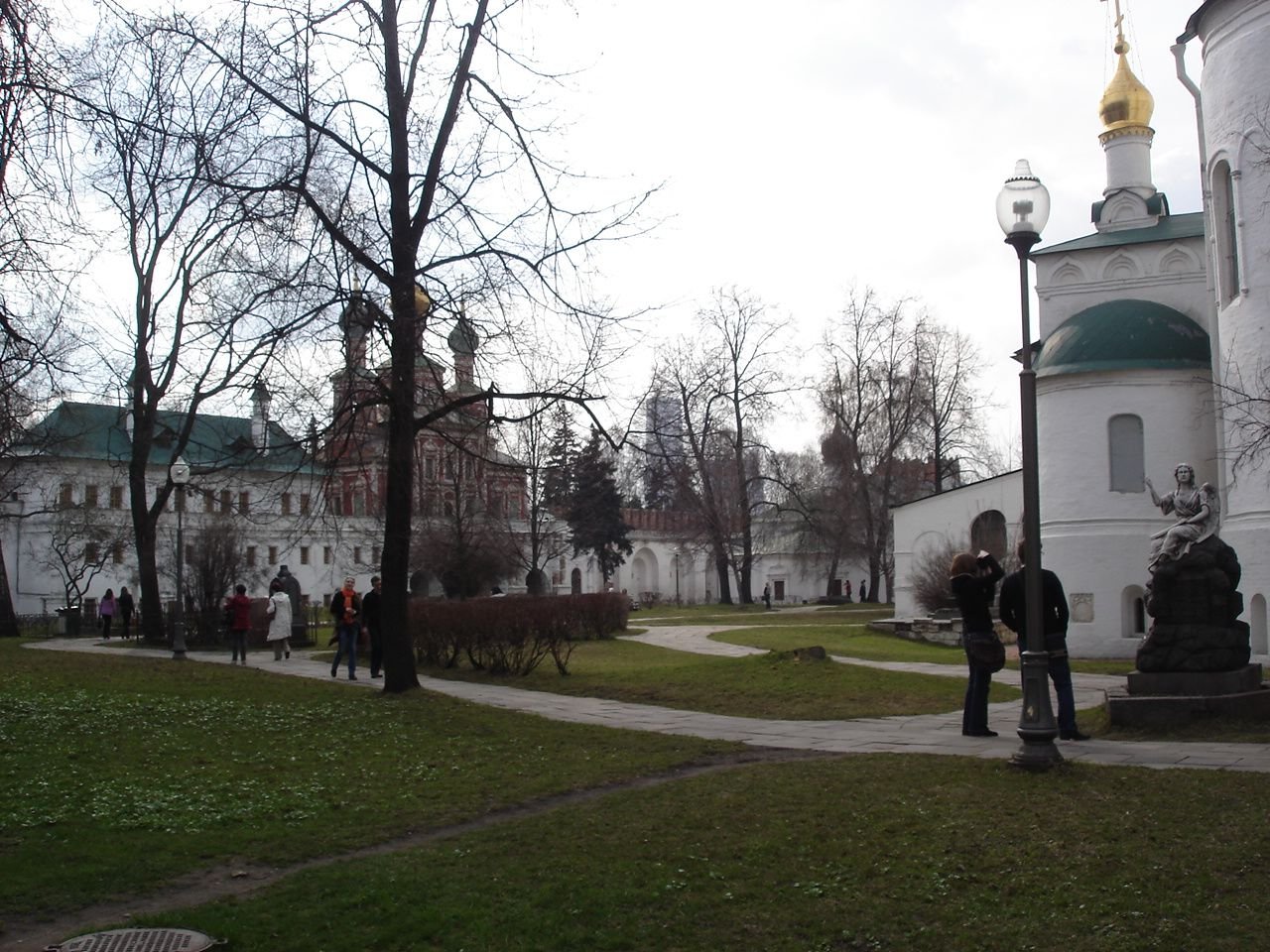 девичье поле в москве