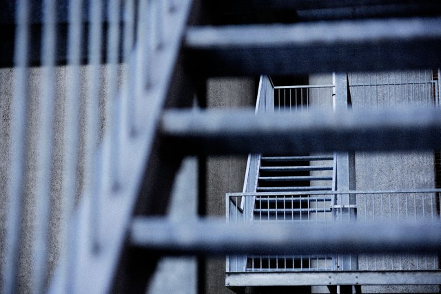 stairs1.JPG