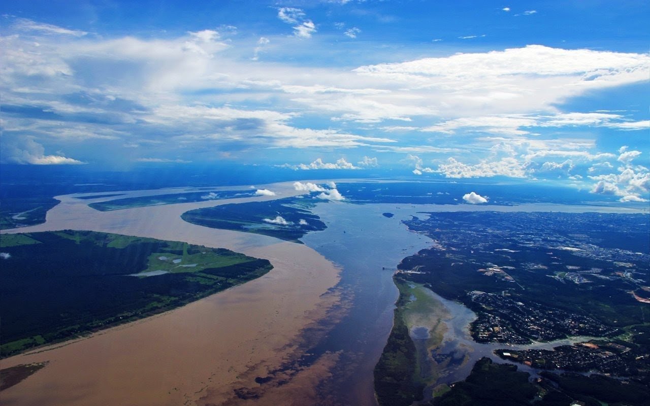 Слияние бии и катуни остров иконников. Река рона. Как называется слияние рек. Амазонка и рио негро. Как называется слияние рек.