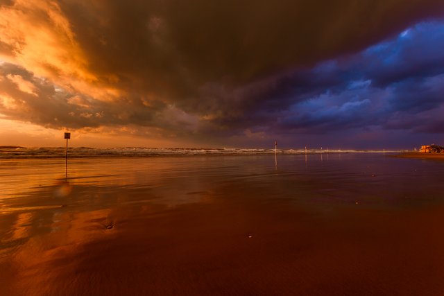The-splitted-skies.jpg